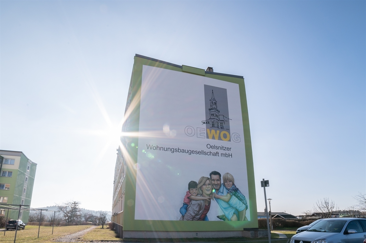 Hauptansicht der Wohnung: Attraktive 2-Raum-Wohnung mit 2 Balkonen und Aufzug