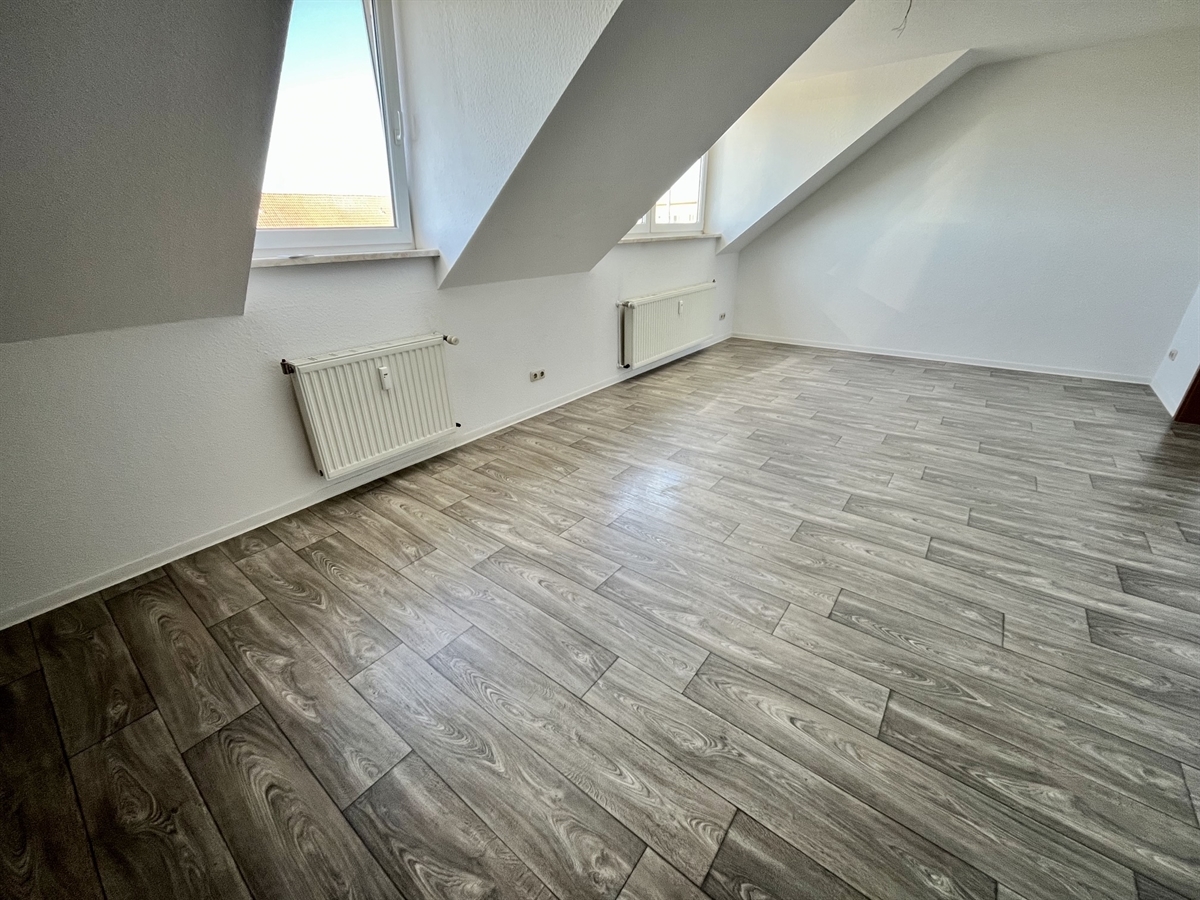 Hauptansicht der Wohnung: 3-Raumwohnung im DG - 1. Jahr 10 % Kraxelrabatt