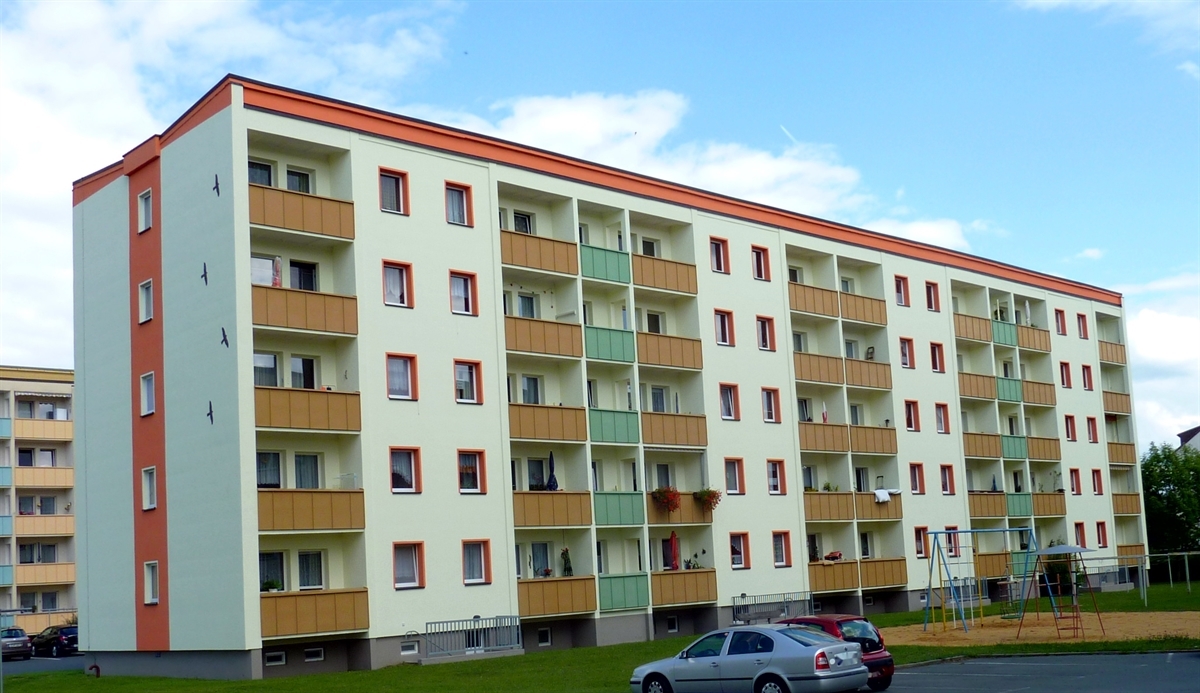 Hauptansicht der Wohnung: Neu sanierte, helle 3-Raumwohnung mit Balkon, Dusche und attraktivem Kraxelbonus